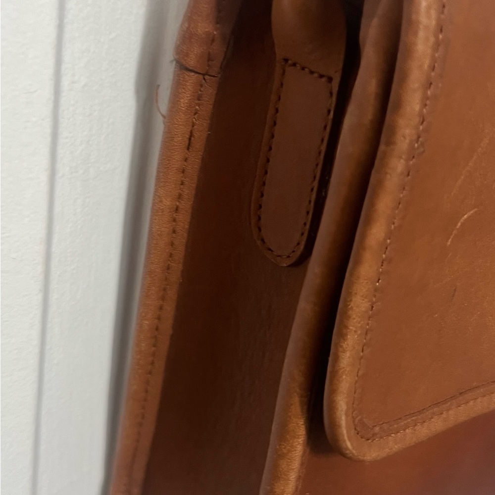 Vintage Coach Brown Leather Crossbody Bag - Picture 4 of 10